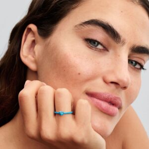 Anello da donna Pandora Turchese: Eleganza e Stile